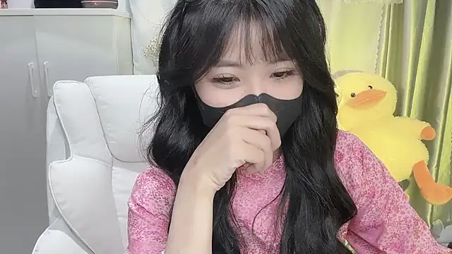 Snapshot of Mya_Lee chatting on 02-11-25, 07:16 Mya Lee online show from 02-11-25, 07:16