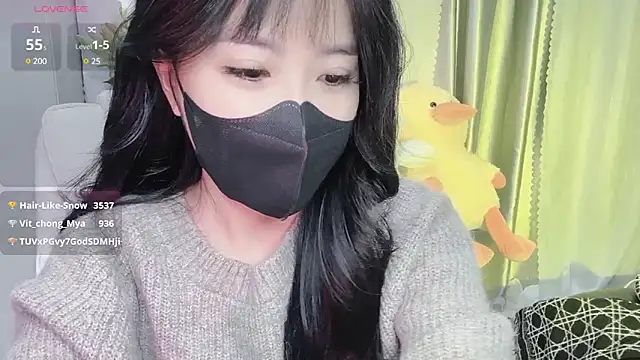 Snapshot of Mya_Lee chatting on 02-13-25, 07:31 Mya Lee online show from 02-13-25, 07:31