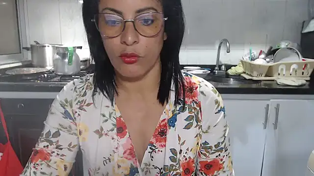 Snapshot of kateleyagrey chatting on 11-21-25, 08:29 kateleyagrey online show from 11-21-25, 08:29