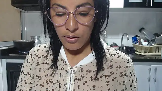 kateleyagrey online show from 04-11-26, 06:34