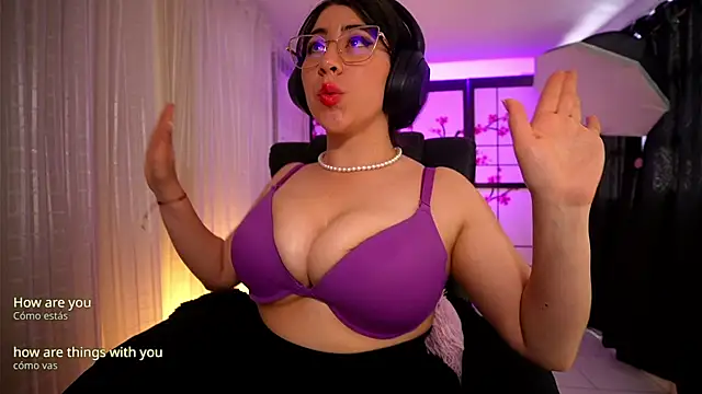 Snapshot of tu_julieta_gh chatting on 07-15-26, 06:46 tu julieta gh online show from 07-15-26, 06:46