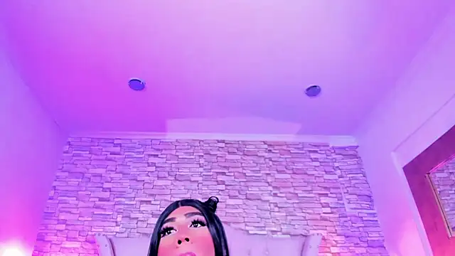 Snapshot of Lucia-sex chatting on 02-28-26, 03:18 Lucia-sex online show from 02-28-26, 03:18