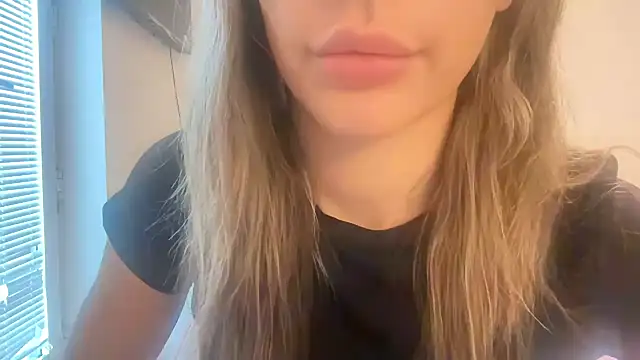 Lillymariee online show from 01-23-25, 11:37