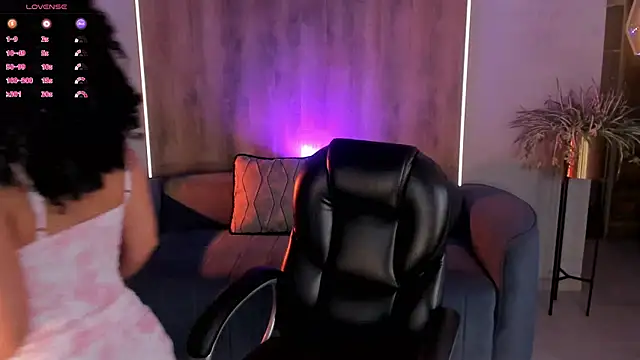 RoseFerrera online show from 02-07-25, 08:20