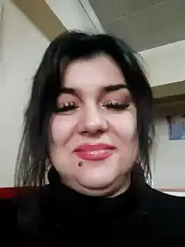 Snapshot of TinaMaay chatting on 12-10-24, 11:32 TinaMaay online show from 12-10-24, 11:32