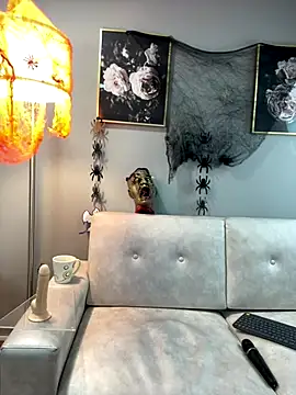 Savvanahh online show from 10-25-25, 11:29