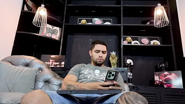 matteosantos online show from 10-31-25, 11:11