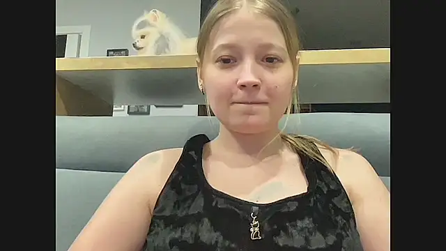 Snapshot of CharmingSarah chatting on 02-08-25, 05:39 CharmingSarah online show from 02-08-25, 05:39