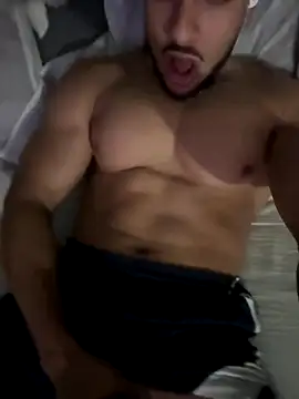 pimentfort77 online show from 10-19-25, 09:26