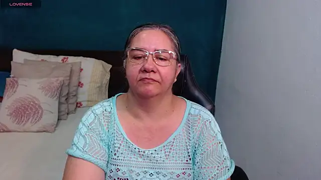 scaelettdubois online show from 05-28-26, 01:58