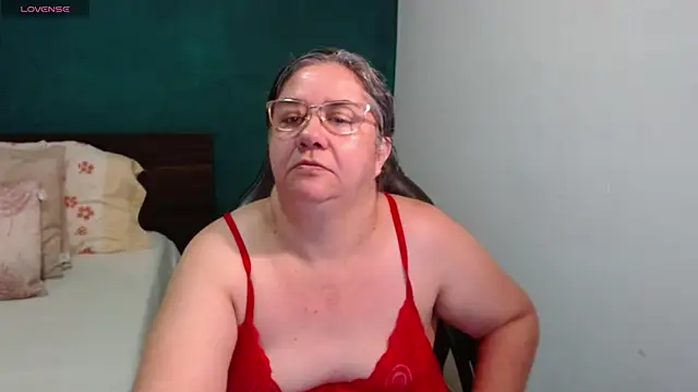 scaelettdubois online show from 07-12-26, 10:23