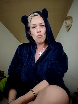 Snapshot of sexymarilyncolombia chatting on 02-16-25, 10:43 sexymarilyncolombia online show from 02-16-25, 10:43