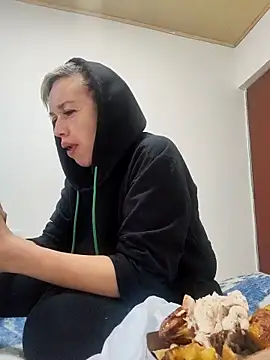 Snapshot of sexymarilyncolombia chatting on 03-15-25, 10:22 sexymarilyncolombia online show from 03-15-25, 10:22