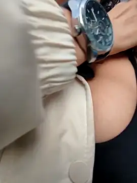 Snapshot of sexymarilyncolombia chatting on 10-17-25, 11:46 sexymarilyncolombia online show from 10-17-25, 11:46