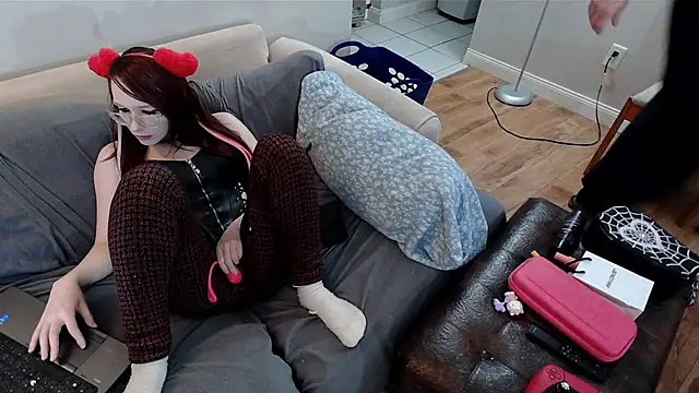 EmoDream1998 online show from 02-14-25, 08:48