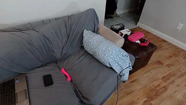 EmoDream1998 online show from 02-22-25, 01:44