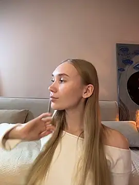 MariaTull online show from 11-17-25, 01:50