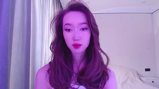 Snapshot of _luna_022 chatting on 12-21-24, 04:19 luna 022 online show from 12-21-24, 04:19