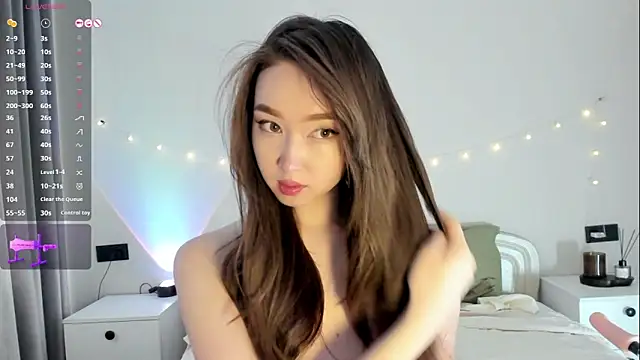 Snapshot of _luna_022 chatting on 09-15-25, 04:23 luna 022 online show from 09-15-25, 04:23