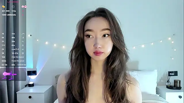 Snapshot of _luna_022 chatting on 09-25-25, 04:16 luna 022 online show from 09-25-25, 04:16