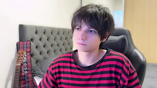 SasukeUhchiaa online show from 12-02-24, 05:15