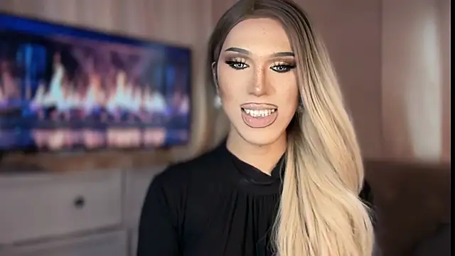 Ts glamxxxx online show from 04-01-26, 01:28