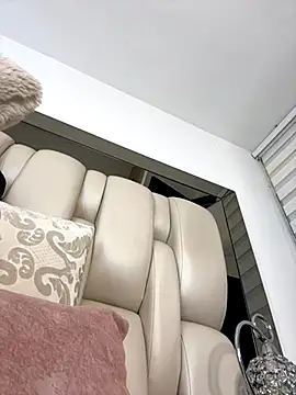 ALISSON FOXXX1 online show from 10-21-25, 08:53