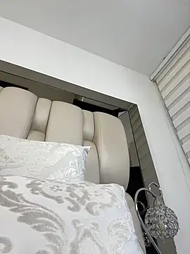 ALISSON FOXXX1 online show from 11-22-25, 04:50