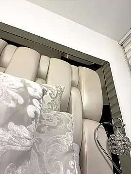 ALISSON FOXXX1 online show from 01-07-26, 10:56