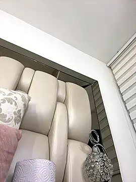 Snapshot of ALISSON_FOXXX1 chatting on 01-17-26, 10:57 ALISSON FOXXX1 online show from 01-17-26, 10:57