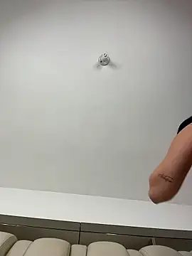 Snapshot of ALISSON_FOXXX1 chatting on 02-28-26, 10:55 ALISSON FOXXX1 online show from 02-28-26, 10:55