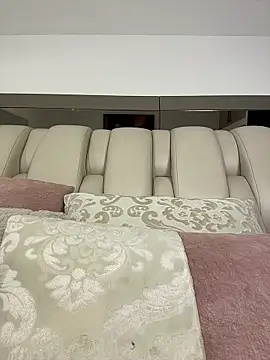 ALISSON FOXXX1 online show from 04-15-26, 10:54