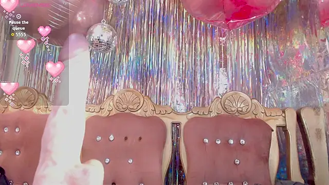 Snapshot of slutty_hotwife chatting on 12-16-25, 12:10 slutty hotwife online show from 12-16-25, 12:10