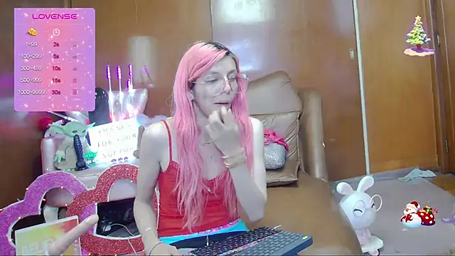 Snapshot of Skinygirl chatting on 09-24-25, 12:25 Skinygirl online show from 09-24-25, 12:25