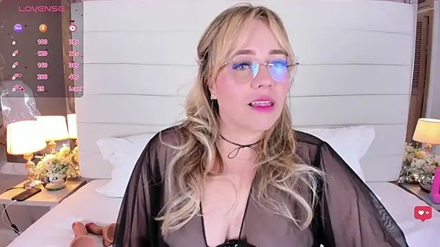 Charlotte93  online show from 03-07-25, 02:34