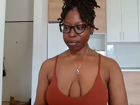 MadamIndigo online show from 01-16-26, 11:14