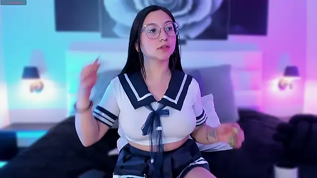 lucy neil online show from 01-24-25, 07:07