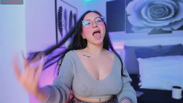 lucy neil online show from 03-19-25, 07:06