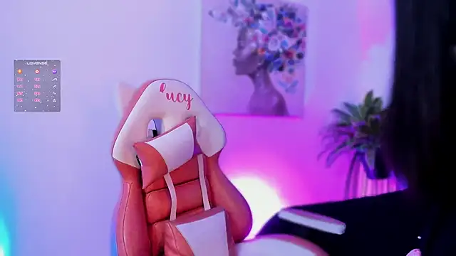 lucy neil online show from 10-25-25, 02:52