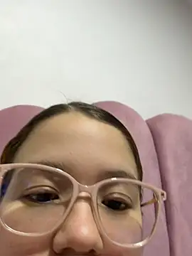 Snapshot of Lucyklein2022 chatting on 07-17-26, 01:34 Lucyklein2022 online show from 07-17-26, 01:34