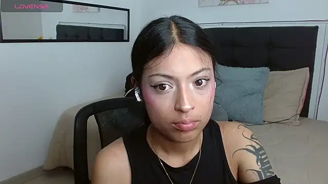 Snapshot of vaness_weet chatting on 06-30-26, 08:32 vaness weet online show from 06-30-26, 08:32