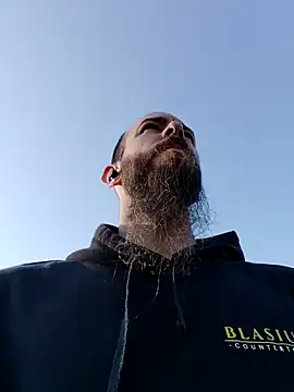 JohnnyFaster online show from 09-27-25, 01:05