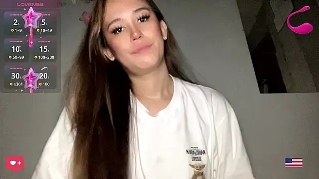 Snapshot of MeganTheRarest chatting on 07-10-26, 04:50 MeganTheRarest online show from 07-10-26, 04:50
