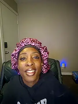 Snapshot of SweetAssMars chatting on 11-28-25, 03:31 SweetAssMars online show from 11-28-25, 03:31