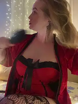 Snapshot of Lady__Maria chatting on 12-06-24, 04:06 Lady Maria online show from 12-06-24, 04:06