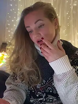 Snapshot of Lady__Maria chatting on 12-14-24, 06:41 Lady Maria online show from 12-14-24, 06:41