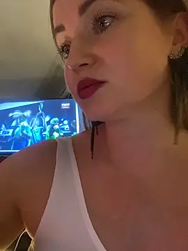 Snapshot of Lady__Maria chatting on 12-21-24, 07:06 Lady Maria online show from 12-21-24, 07:06