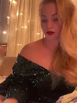 Snapshot of Lady__Maria chatting on 02-09-25, 03:56 Lady Maria online show from 02-09-25, 03:56