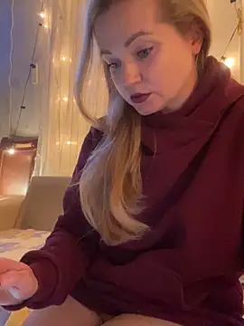 Snapshot of Lady__Maria chatting on 02-11-25, 03:40 Lady Maria online show from 02-11-25, 03:40