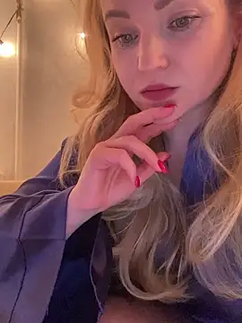 Snapshot of Lady__Maria chatting on 03-04-25, 07:11 Lady Maria online show from 03-04-25, 07:11